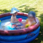 Première baignade dans le jardin le 2 juin 2012